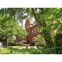 3 Tage Auszeit vom Alltag in Husum Genießer Hotel Altes Gymnasium in Husum (Nordfriesland), Schleswig-Holstein inkl. Frühstück Aktuelle Nordseereisen online kaufen 3 Tage Auszeit vom Alltag in Husum Genießer Hotel Altes Gymnasium in Husum (Nordfriesland), Schleswig-Holstein inkl. Frühstück Aktuelle Nordseereisen online kaufen